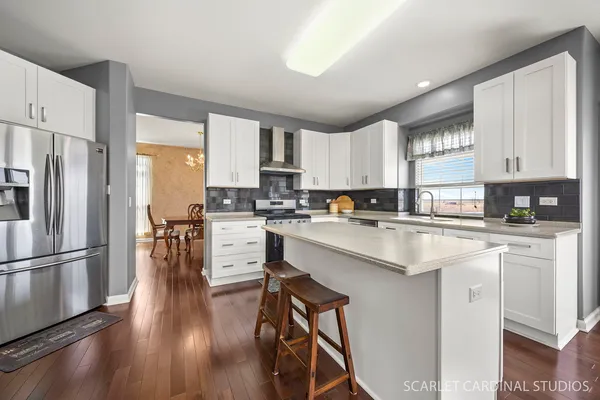$600,000 | 1661 Trails End Lane, Bolingbrook, IL 60490