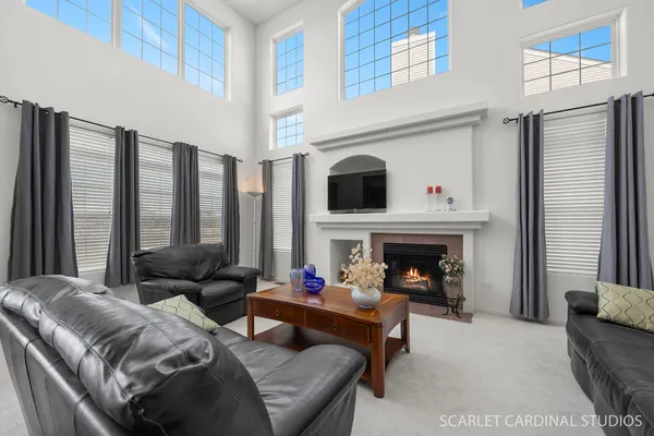 $600,000 | 1661 Trails End Lane, Bolingbrook, IL 60490