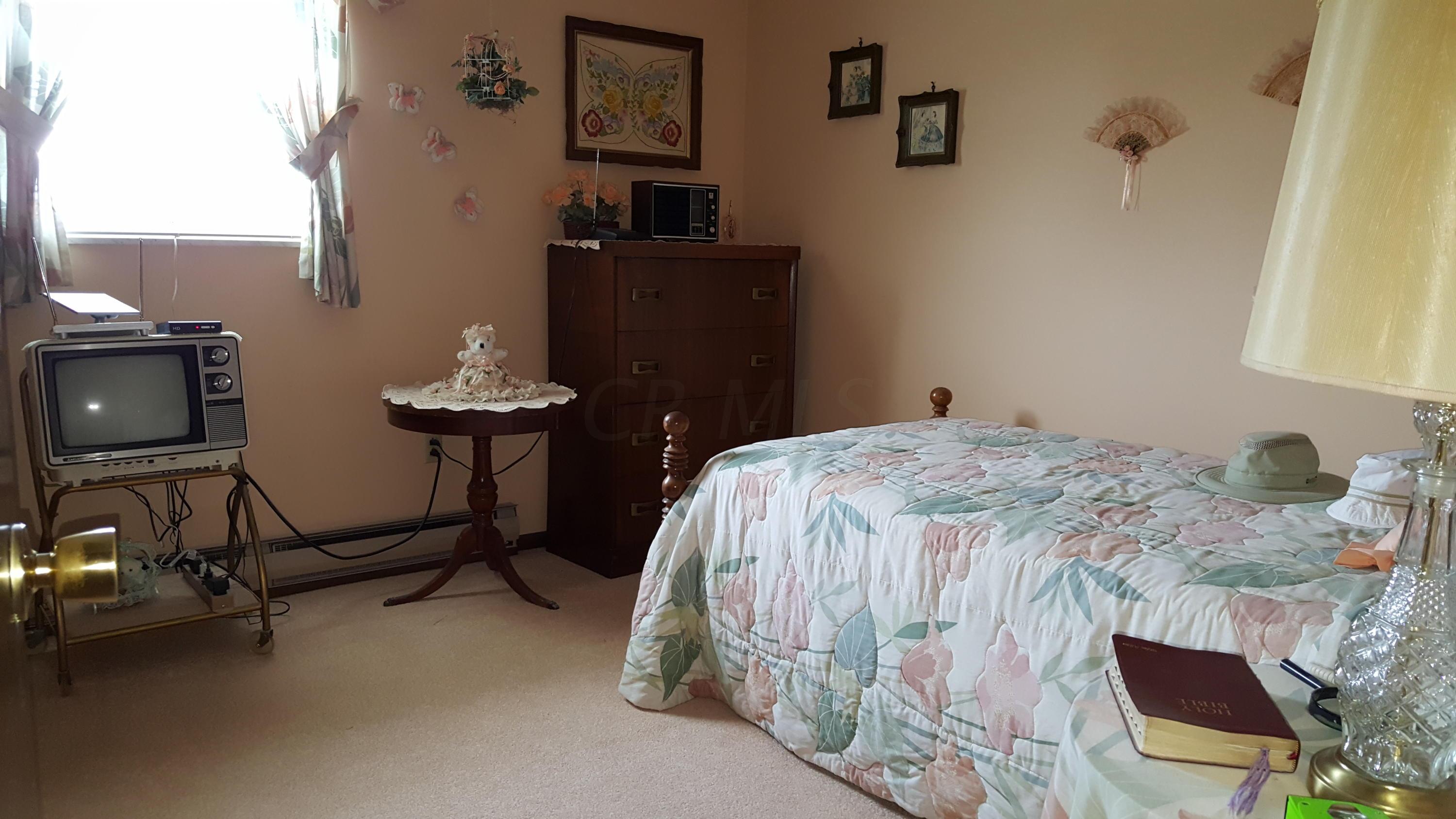 890 Hibbs Road Grove City, OH 43123 - Photo 8 of 9