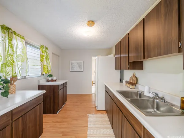 $1,400,000 | 94-337 Makapipipi Street, Mililani, HI 96789