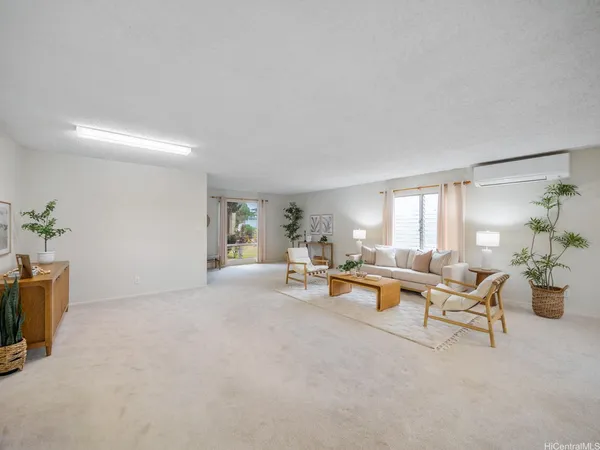 $1,400,000 | 94-337 Makapipipi Street, Mililani, HI 96789