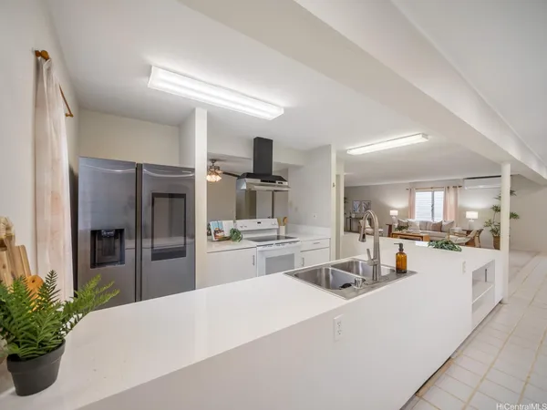 $1,400,000 | 94-337 Makapipipi Street, Mililani, HI 96789