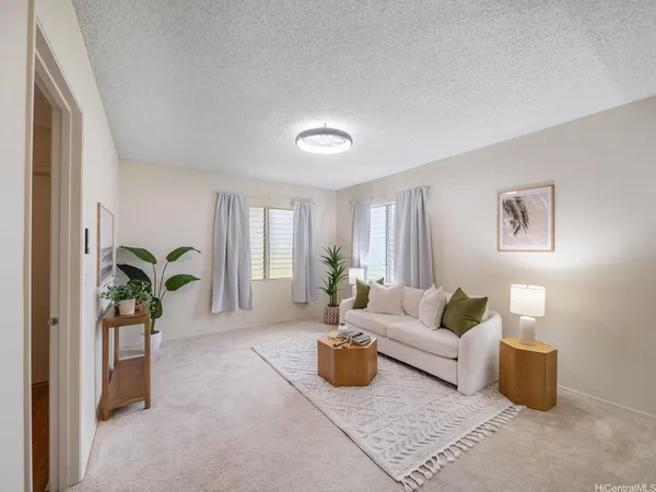 $1,400,000 | 94-337 Makapipipi Street, Mililani, HI 96789