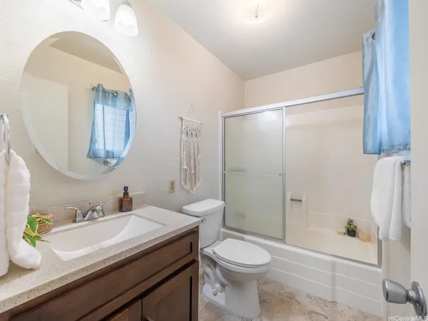 $1,400,000 | 94-337 Makapipipi Street, Mililani, HI 96789