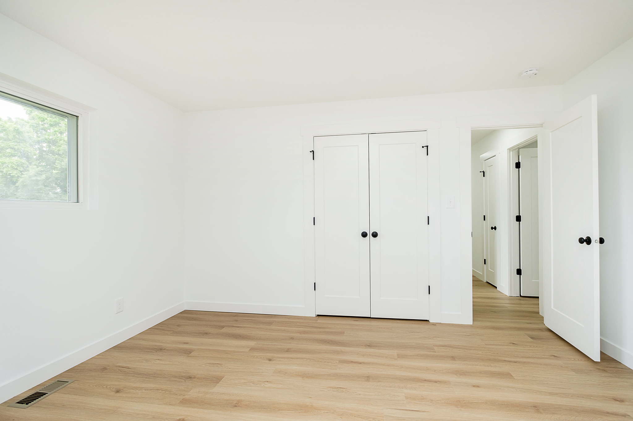 6220 Clydes Road Indianapolis, IN 46268 - Photo 10 of 15