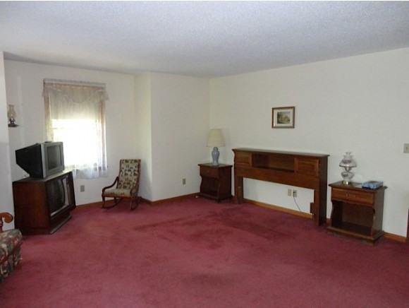 11 Fields Farm Road Merrimack, NH 03054 - Photo 19 of 35 Gallery Image 19