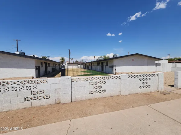 $1,095 | 2140 West Heatherbrae Drive, Unit 1, Phoenix, AZ 85015