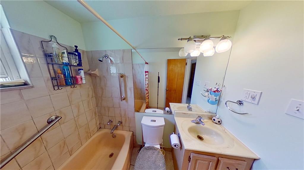 3725 Schuette Road Pittsburgh, PA 15227 - Photo 8 of 18 Gallery Image 8