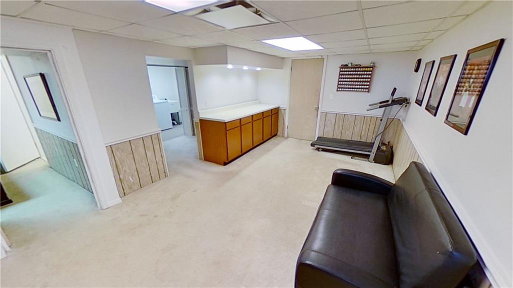 3725 Schuette Road Pittsburgh, PA 15227 - Photo 10 of 18 Gallery Image 10