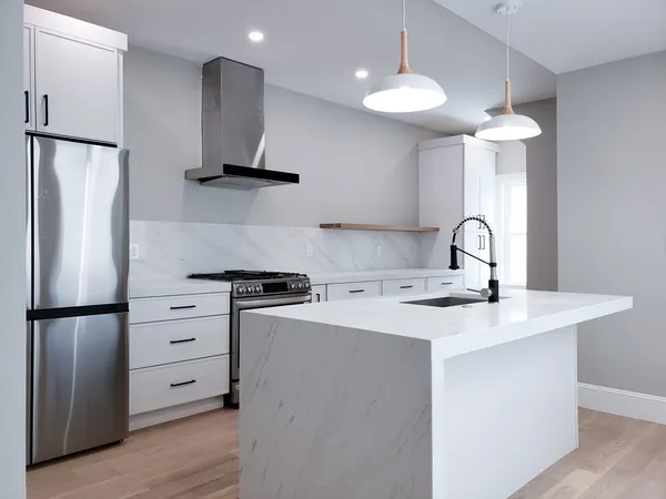 $4,000 | 97 Trenton Street, Unit 1, Boston, MA 02128