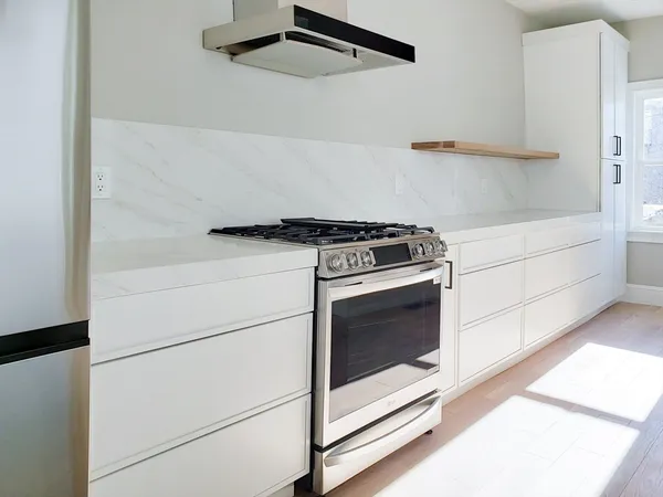 $4,000 | 97 Trenton Street, Unit 1, Boston, MA 02128