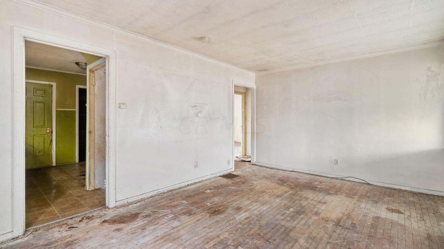 2356 Delbert Road Columbus, OH 43211 - Photo 6 of 20 2356 Delbert Road, Columbus-16
