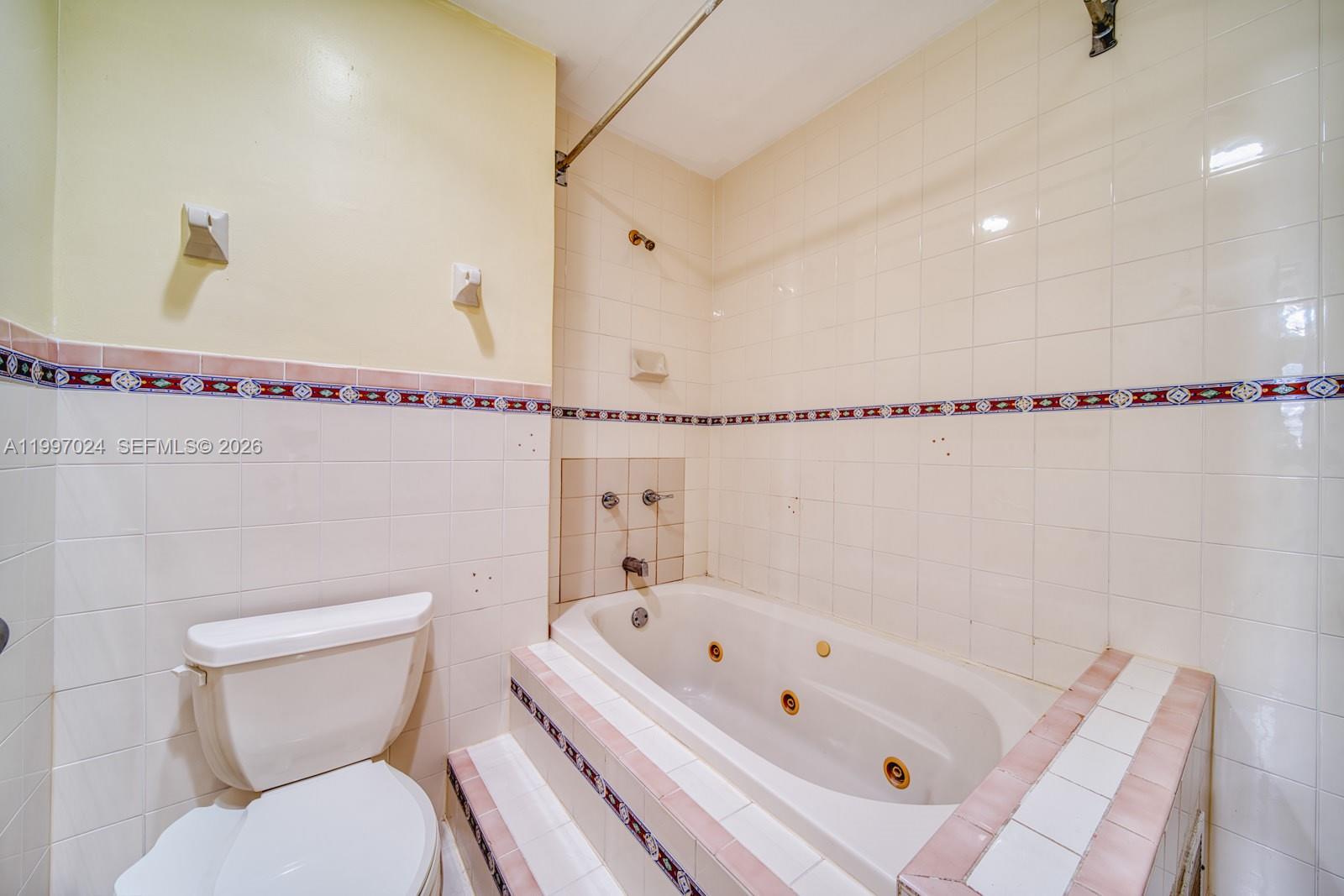9961 Southwest 12th Street Miami, FL 33174 - Photo 18 of 50