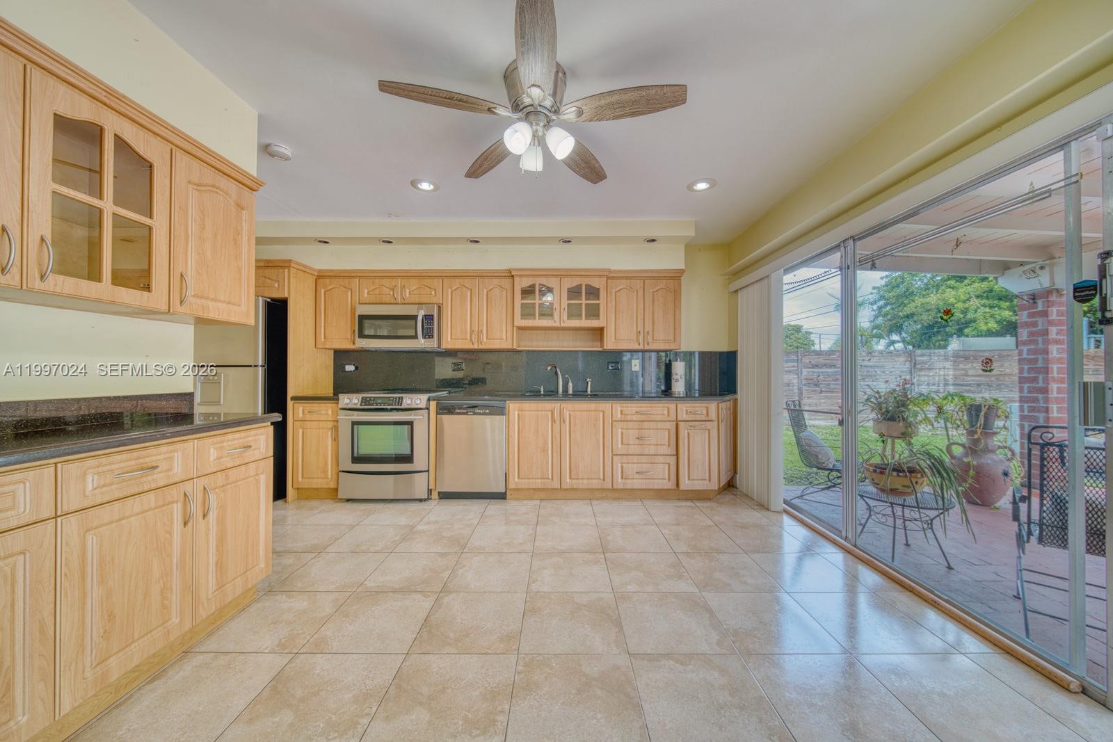 9961 Southwest 12th Street Miami, FL 33174 - Photo 19 of 50