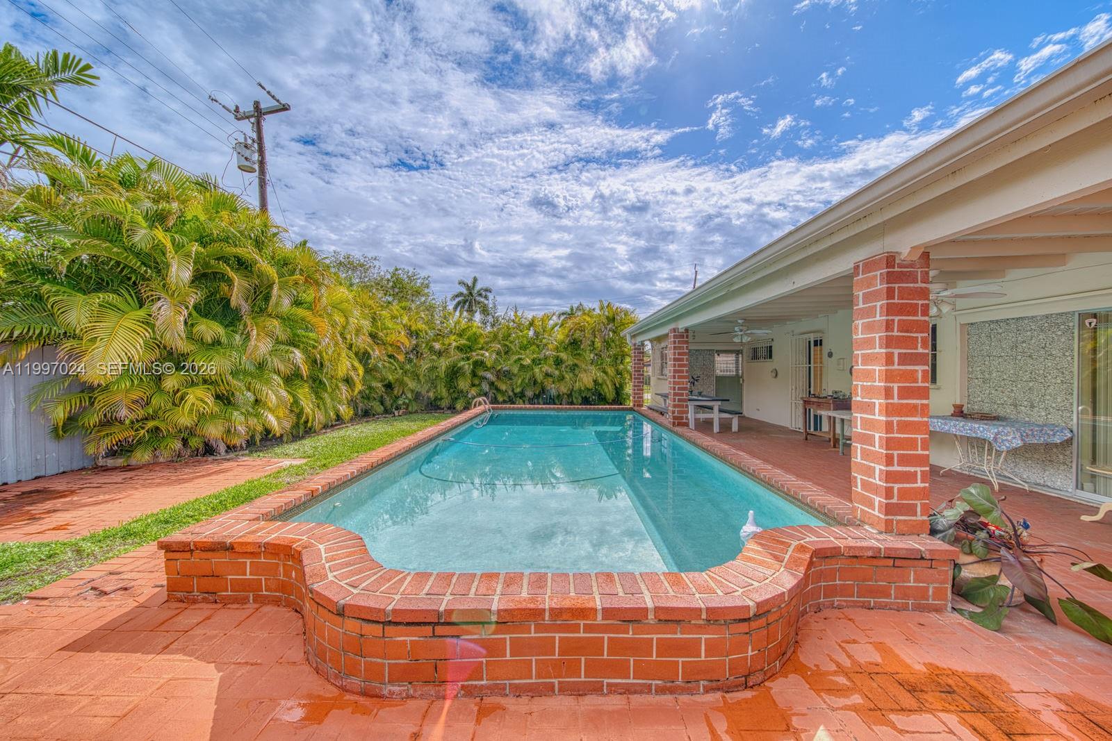 9961 Southwest 12th Street Miami, FL 33174 - Photo 30 of 50