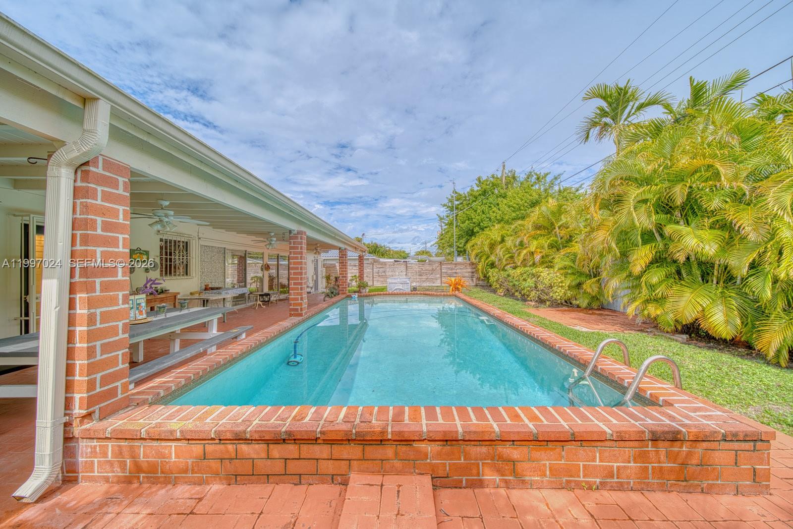 9961 Southwest 12th Street Miami, FL 33174 - Photo 35 of 50