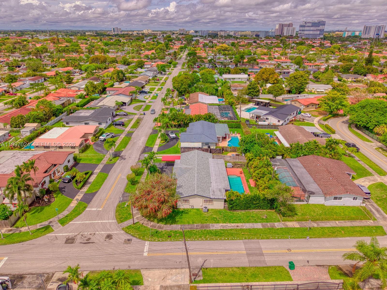 9961 Southwest 12th Street Miami, FL 33174 - Photo 42 of 50