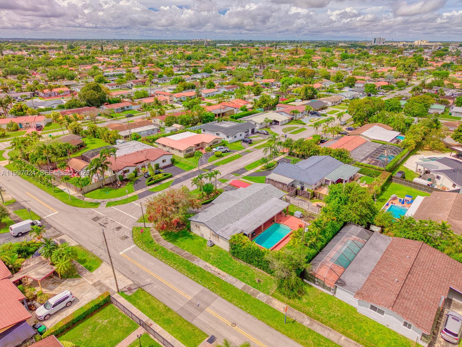 9961 Southwest 12th Street Miami, FL 33174 - Photo 43 of 50