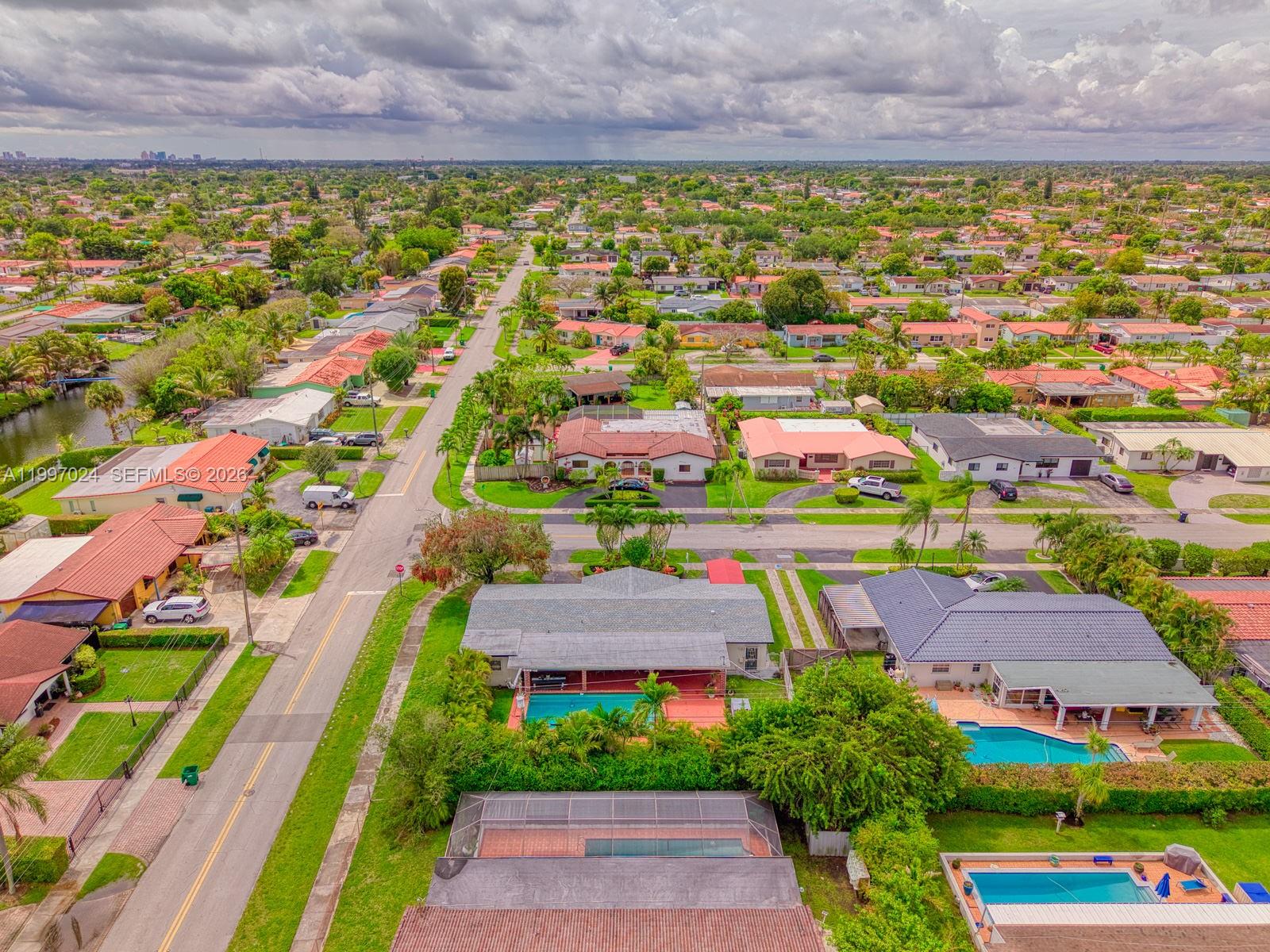 9961 Southwest 12th Street Miami, FL 33174 - Photo 46 of 50