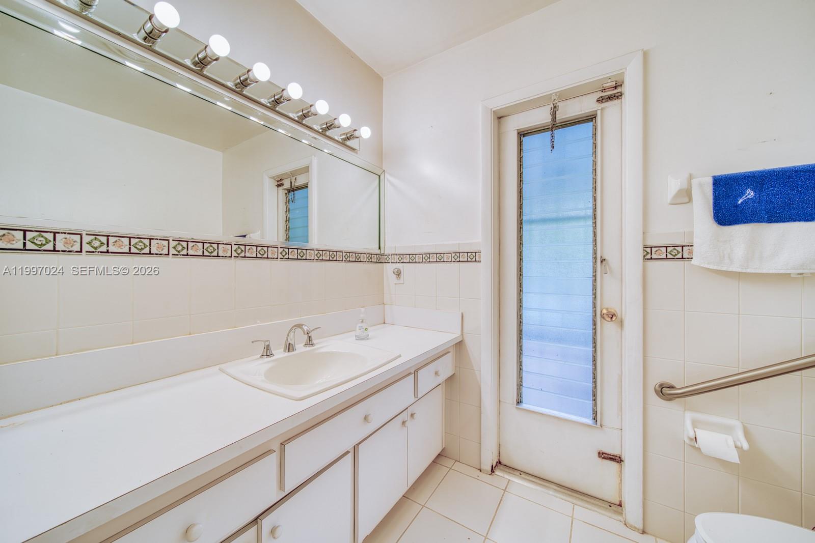 9961 Southwest 12th Street Miami, FL 33174 - Photo 9 of 50