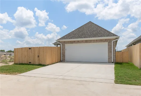 $2,295 | 865 Double Mountain Road, College Station, TX 77845
