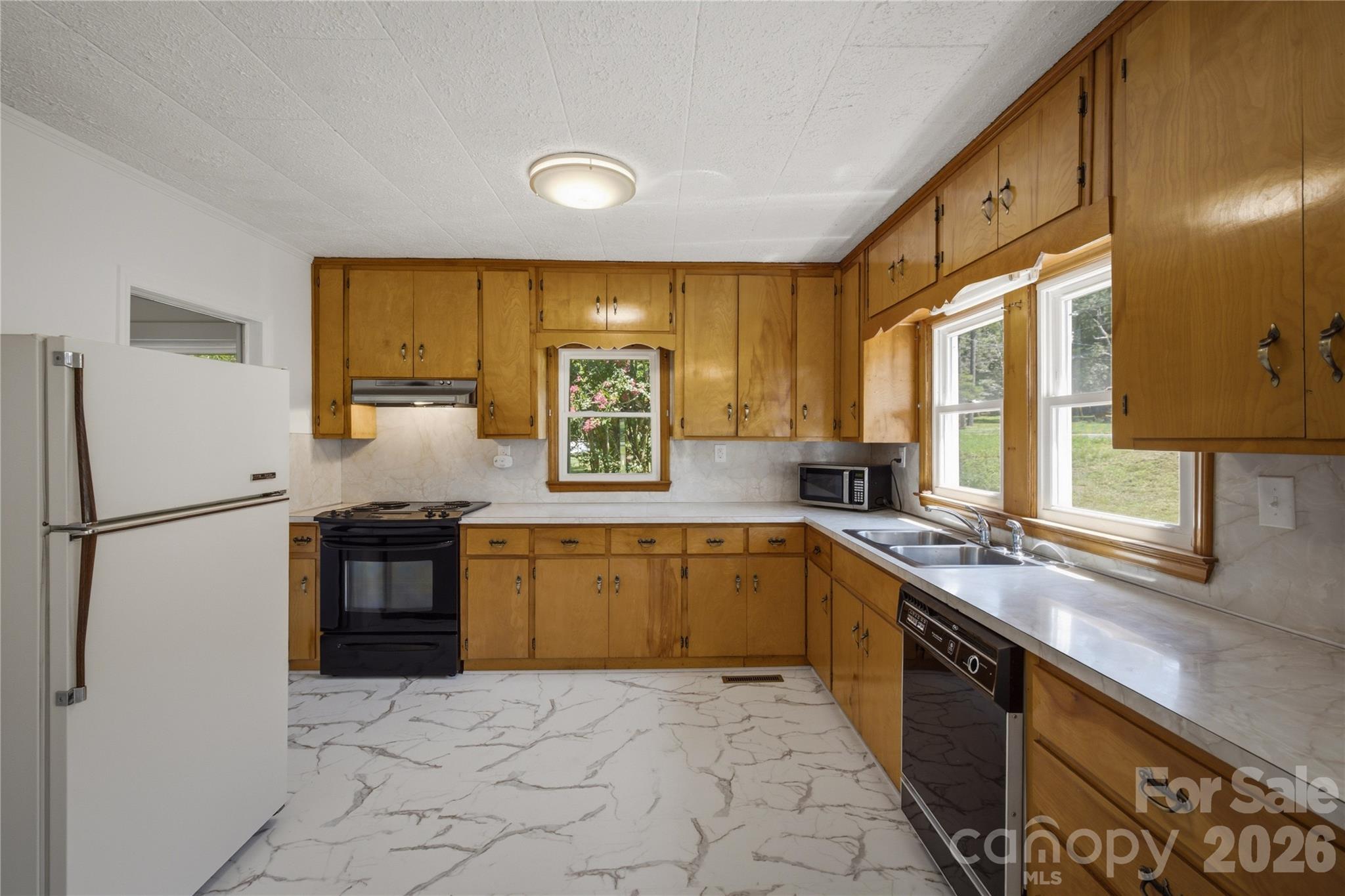 1430 Enola Road Morganton, NC 28655 - Photo 14 of 30