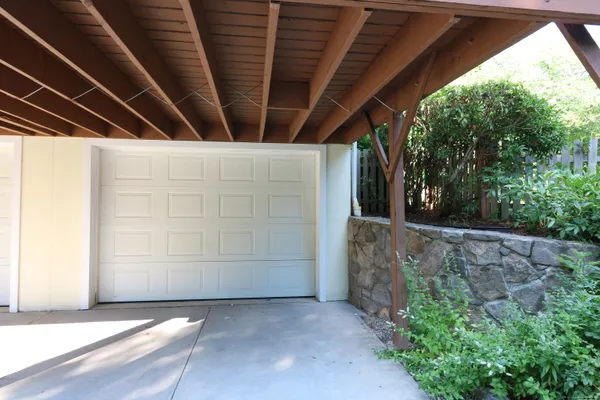 $3,000 | 2 Oak Street, Westport, CT 06880