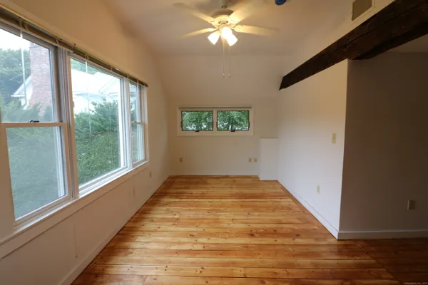$3,000 | 2 Oak Street, Westport, CT 06880