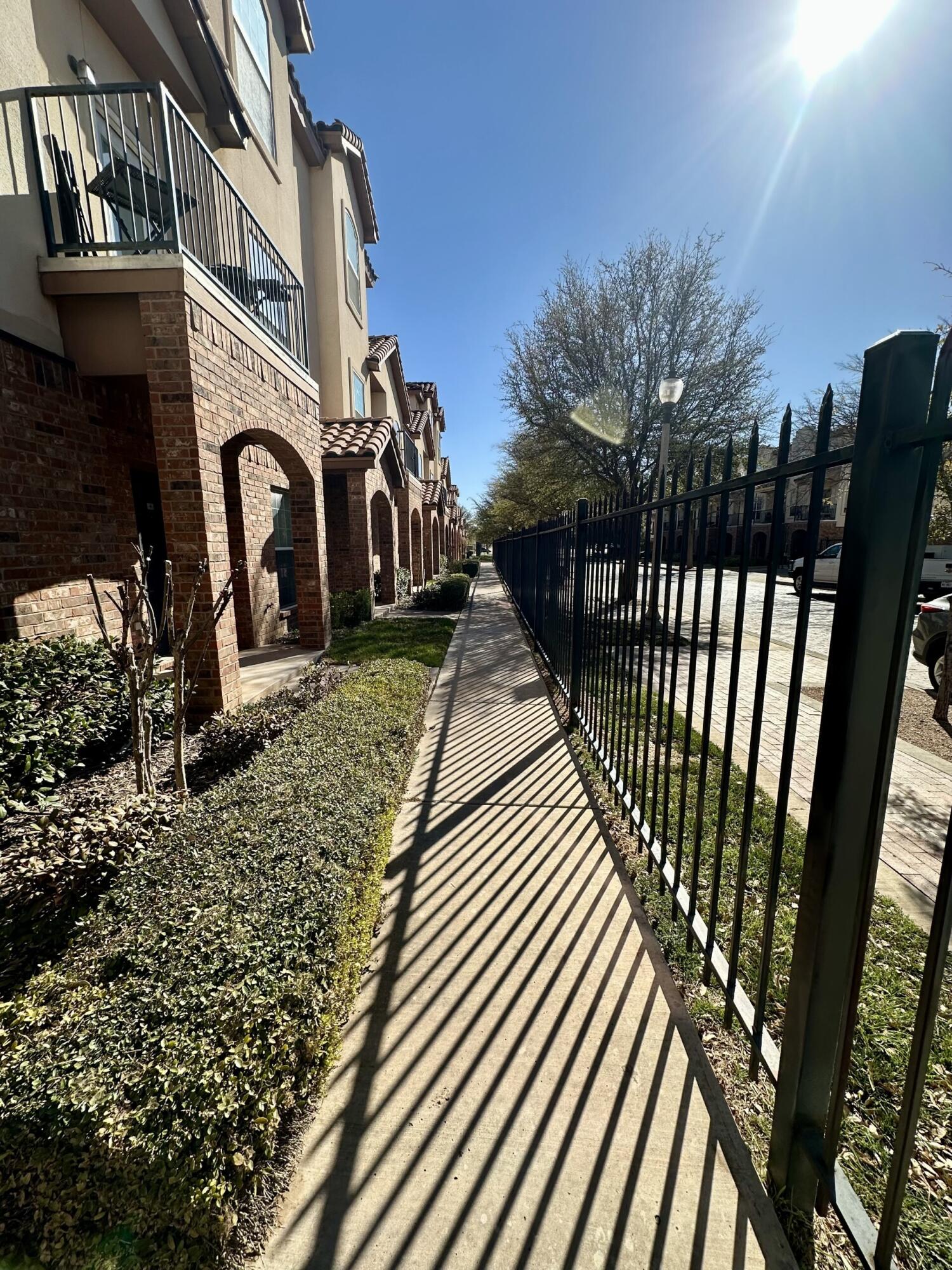 2106 Main Street, Unit 4 Lubbock, TX 79401 - Photo 5 of 27 5