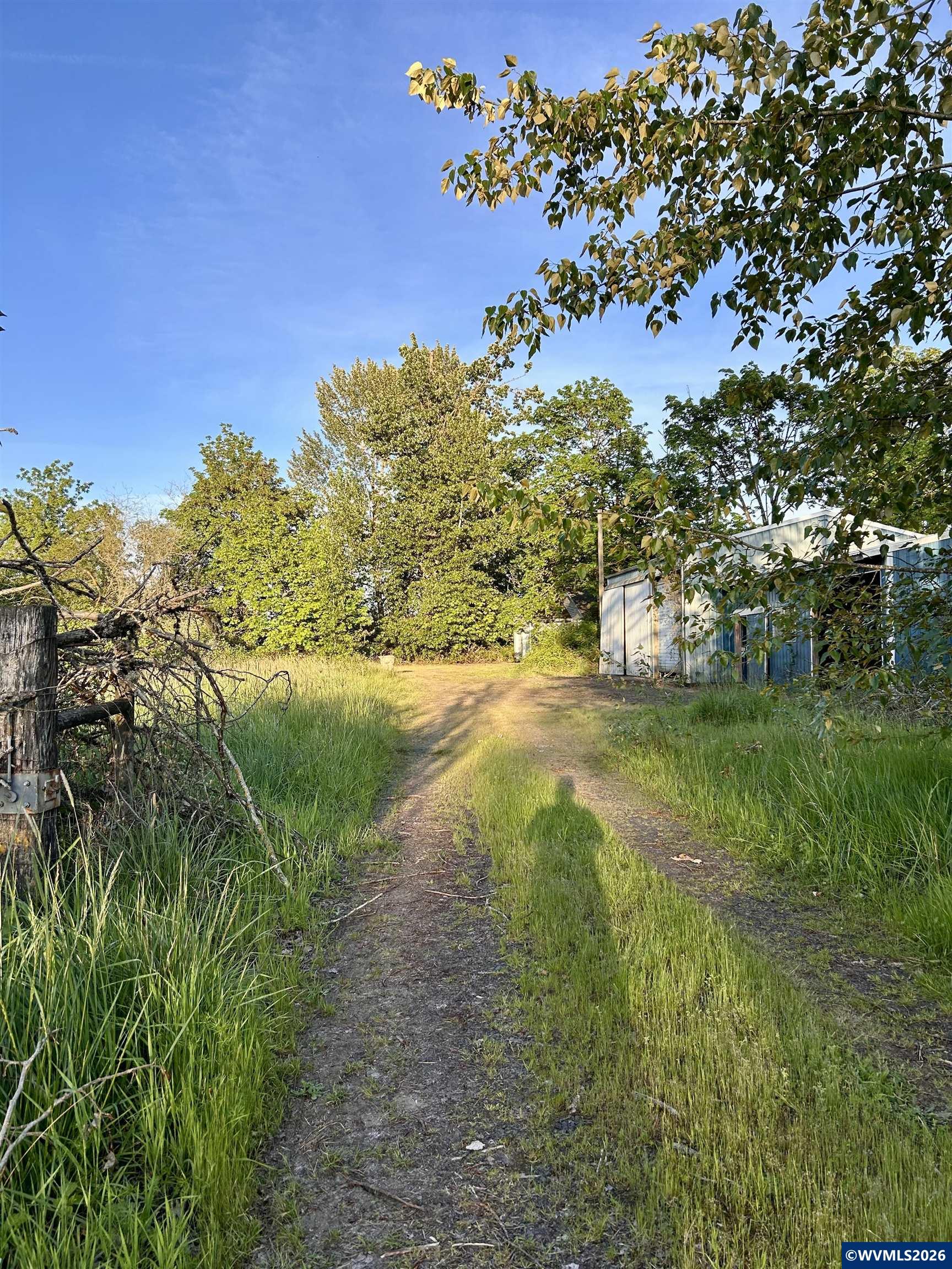 35641 Riverside Drive Albany, OR 97321 - Photo 3 of 29 Gallery Image 3