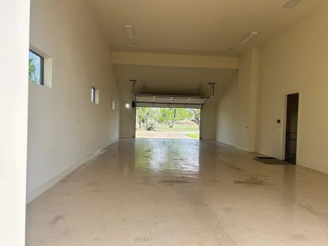 a close up view of a washer and dryer