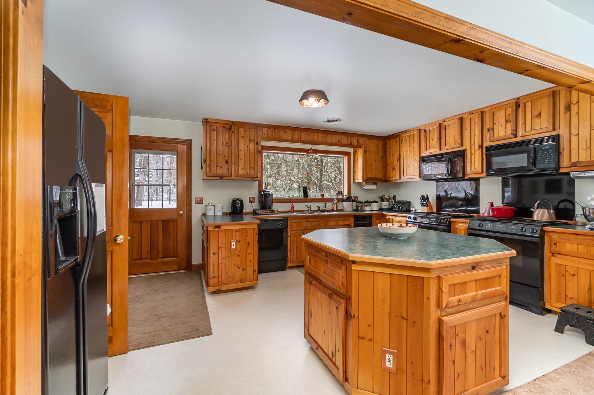 3646 Town Line Road Omer, MI 48749 - Photo 16 of 97 1918787-d7123f04-809d-46d2-94c9-9fbbfeb043e6.JPG