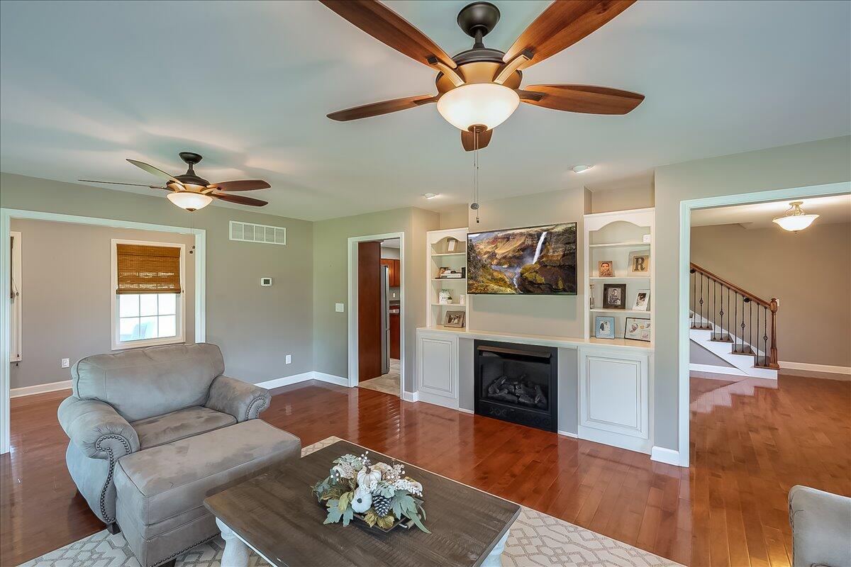 1391 Cummins Ferry Road Salvisa, KY 40372 - Photo 9 of 48 09-2-6