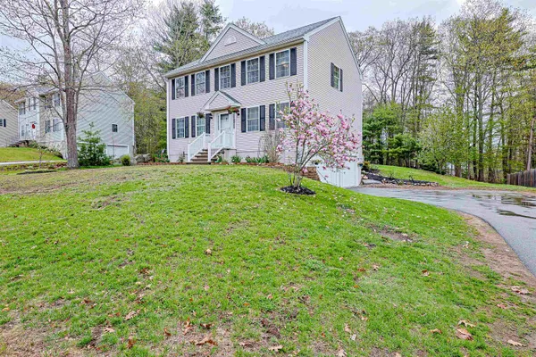 $675,000 | 68 Waterford Drive, Sandown, NH 03873