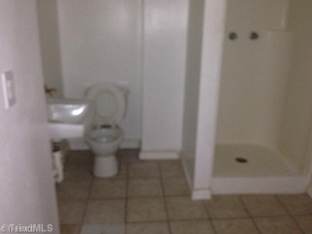 1104 Fox Country Road Randleman, NC 27317 - Photo 15 of 16 Bath.