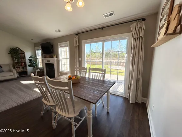 $1,800 | 294 Wood House Drive, Jacksonville, NC 28546