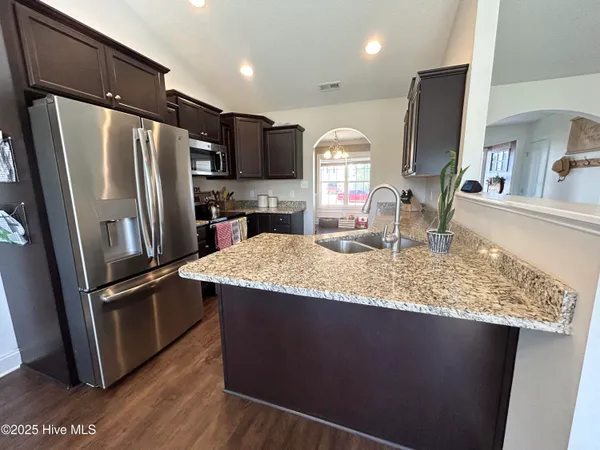 $1,800 | 294 Wood House Drive, Jacksonville, NC 28546