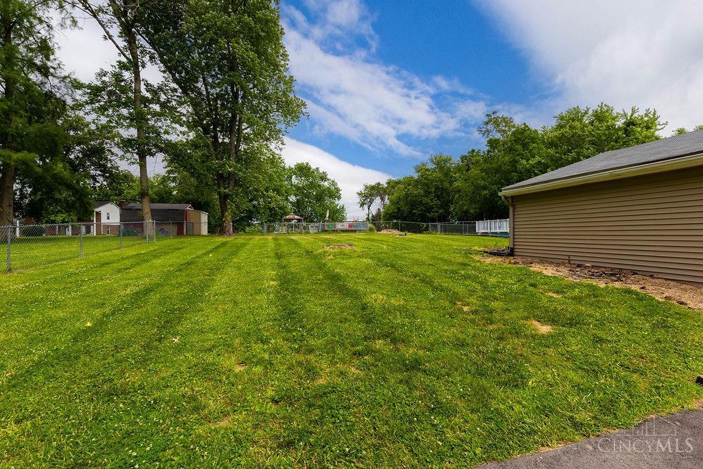 552 Anderson Ferry Road Cincinnati, OH 45238 - Photo 29 of 44