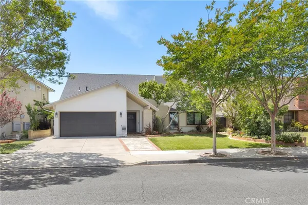 $1,999,999 | 10301 Humbolt Street, Los Alamitos, CA 90720