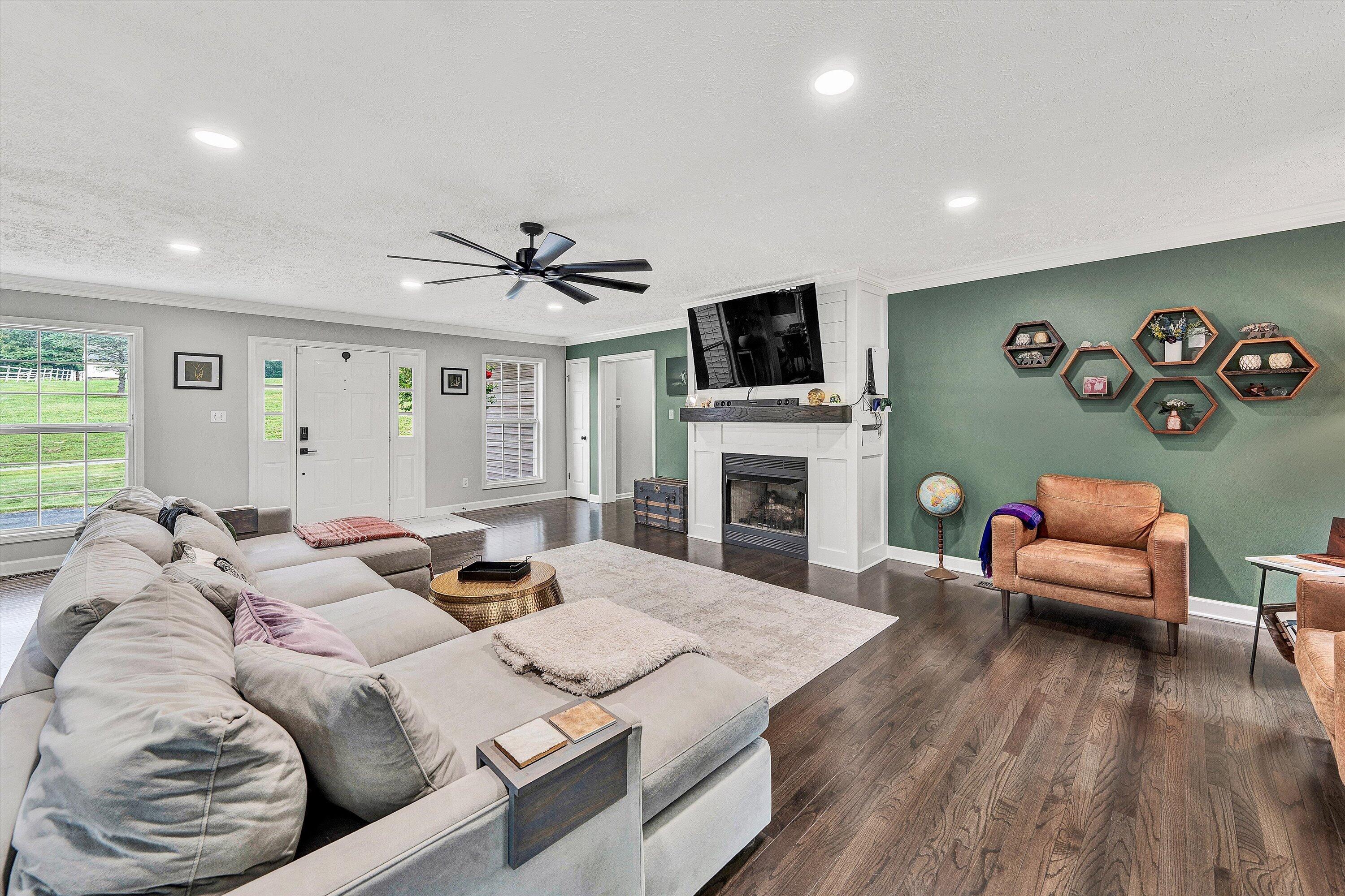 2248 Green Level Road Boones Mill, VA 24065 - Photo 8 of 59 08-DSC00010
