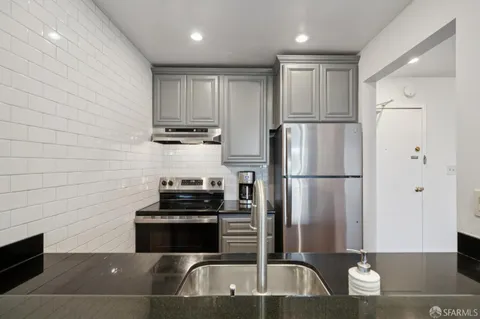 $649,900 | 5320 Diamond Heights Boulevard, Unit 305K, San Francisco, CA 94131