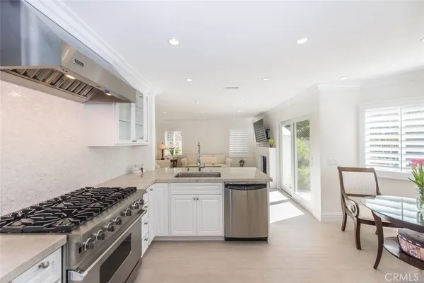 $6,200 | 11 Wickland, Irvine, CA 92620