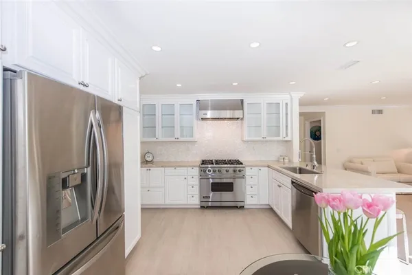 $6,200 | 11 Wickland, Irvine, CA 92620