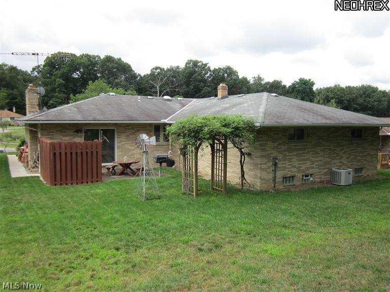 6010 Rousseau Drive Parma, OH 44129 - Photo 24 of 25 Gallery Image 24