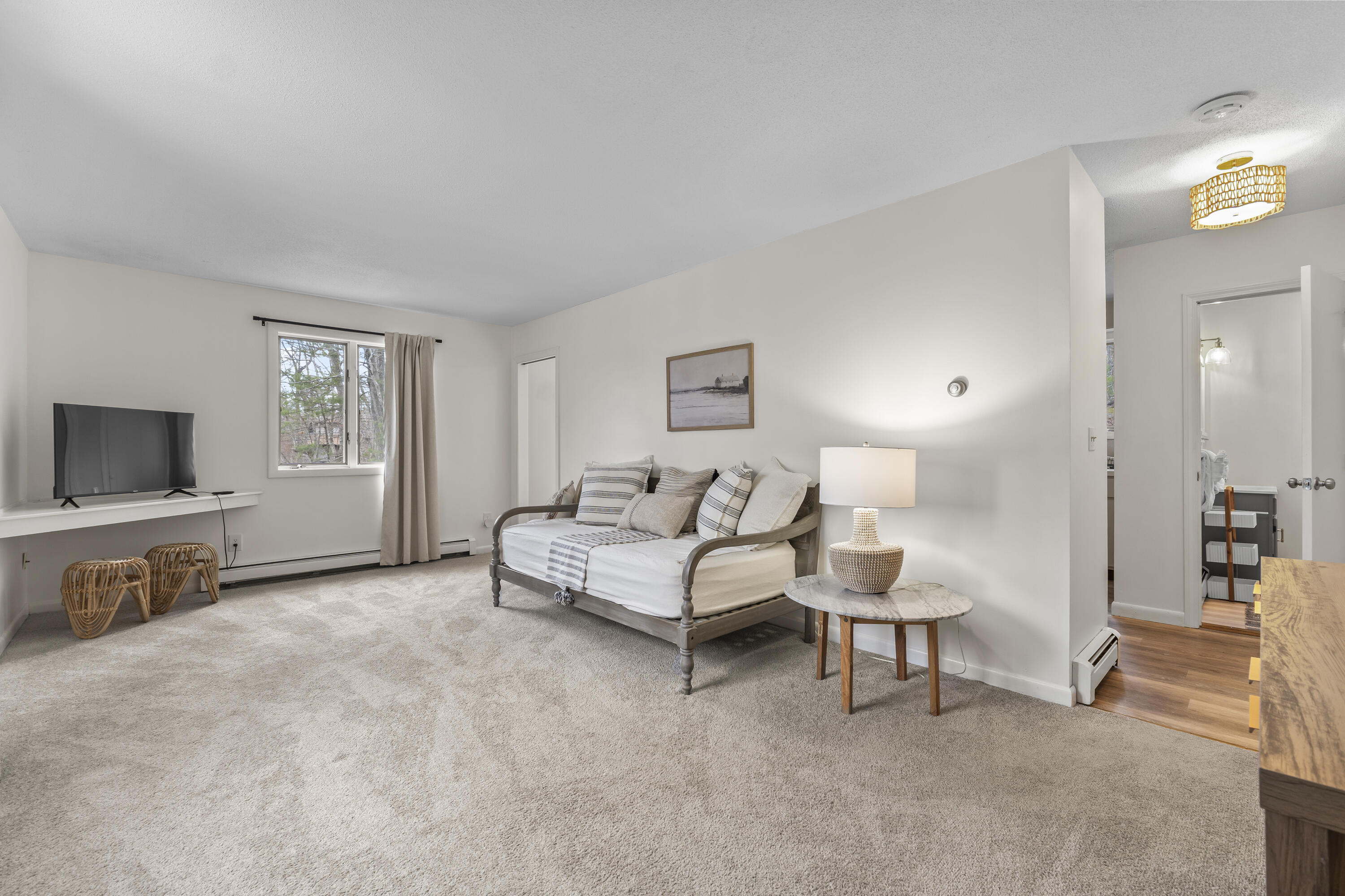 176 Shore Road York, ME 03902 - Photo 27 of 55 Family Room