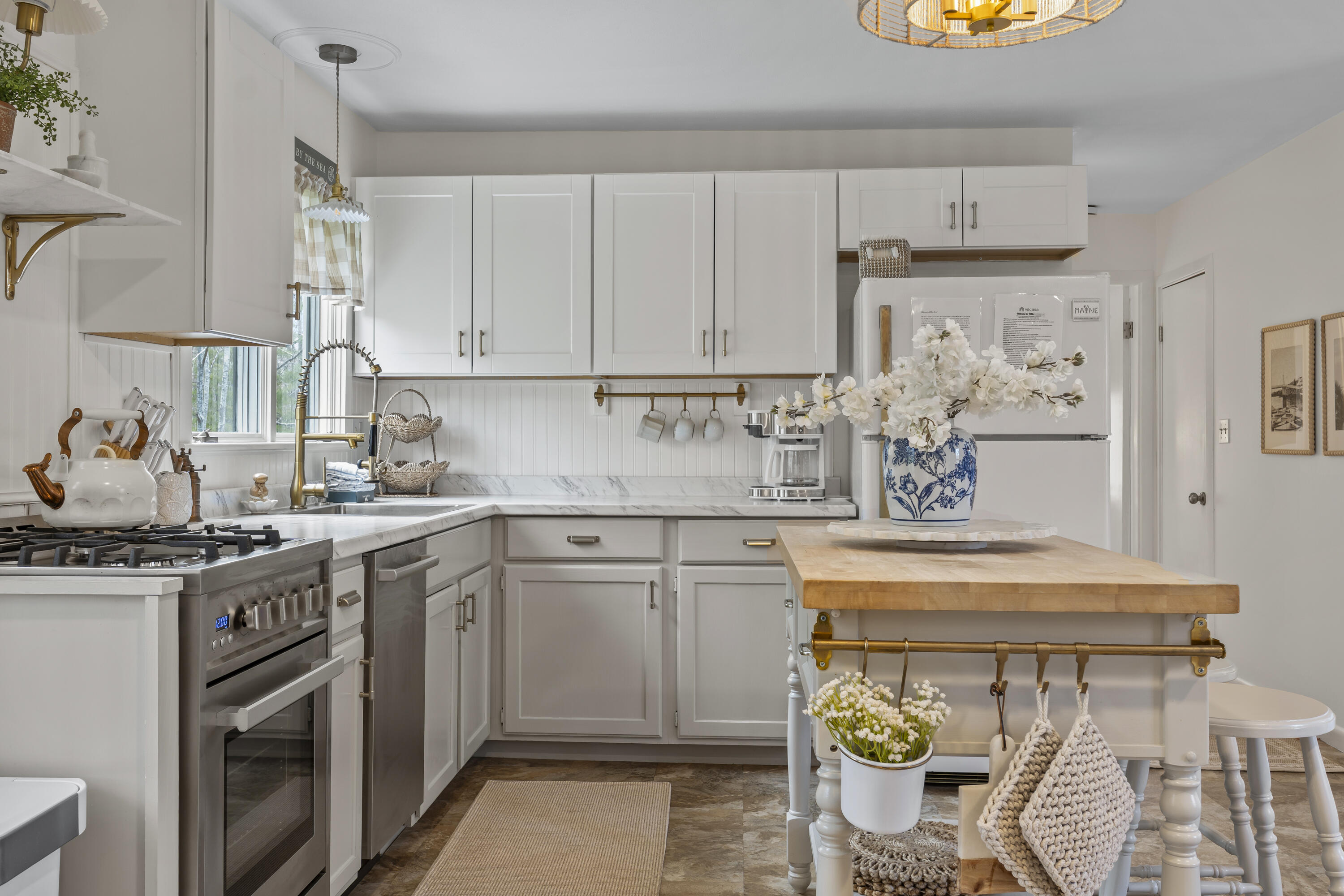 176 Shore Road York, ME 03902 - Photo 9 of 55 Kitchen