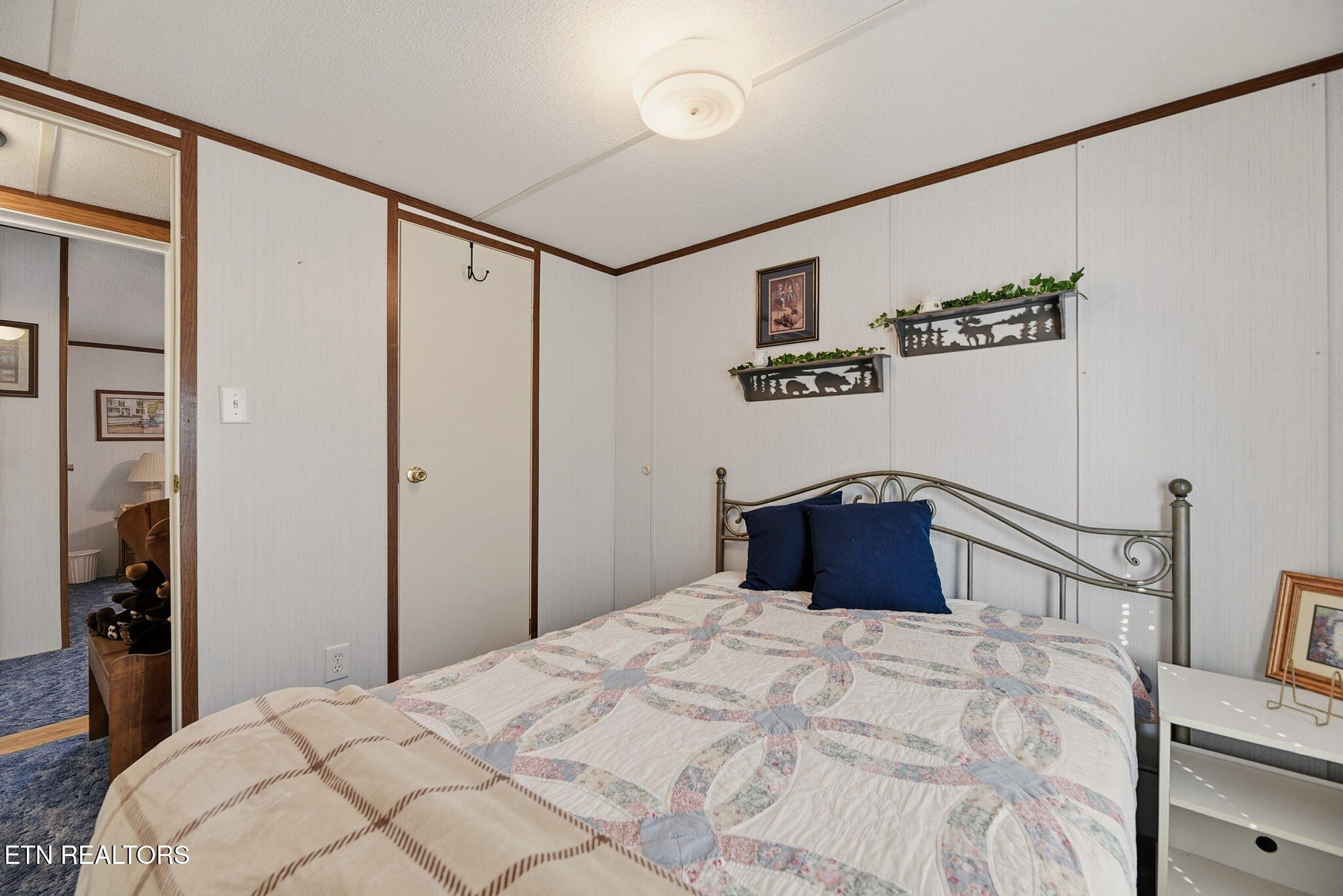 2459 Black Oak Ridge Road Sevierville, TN 37876 - Photo 17 of 47 17-web-or-mls-BlckOkRdg2459 (56)