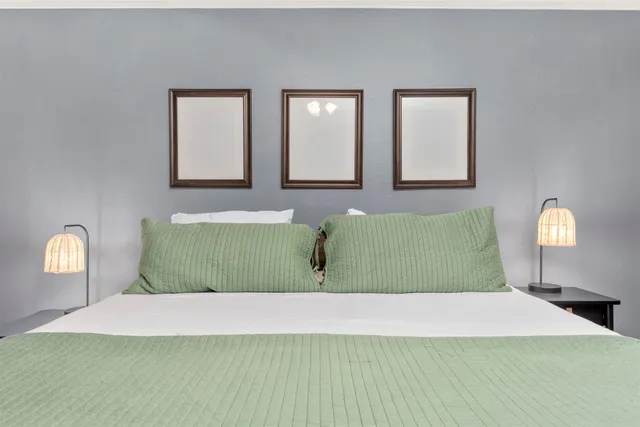 $1,550 | 114 Grand Avenue, Bacliff, TX 77518