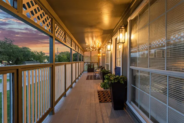 $1,550 | 114 Grand Avenue, Bacliff, TX 77518