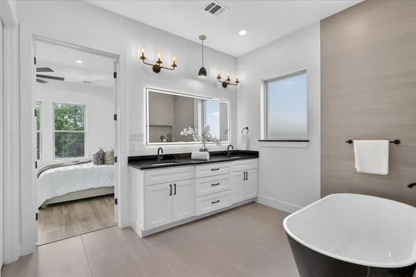 $569,000 | 182 Briar Patch, Azle, TX 76020